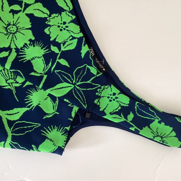 NWT Zara jacquard green blue asymmetrical top size S - Picture 3 of 6